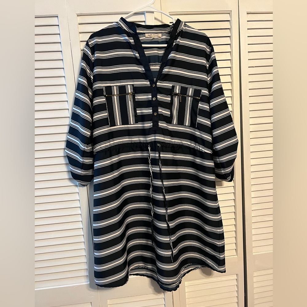 Plus size 1x Dress. Great condition.